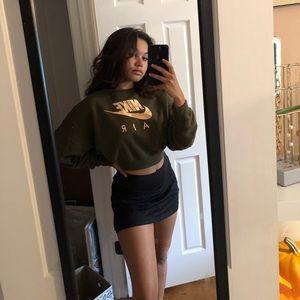 Nike air crewneck with zipper back